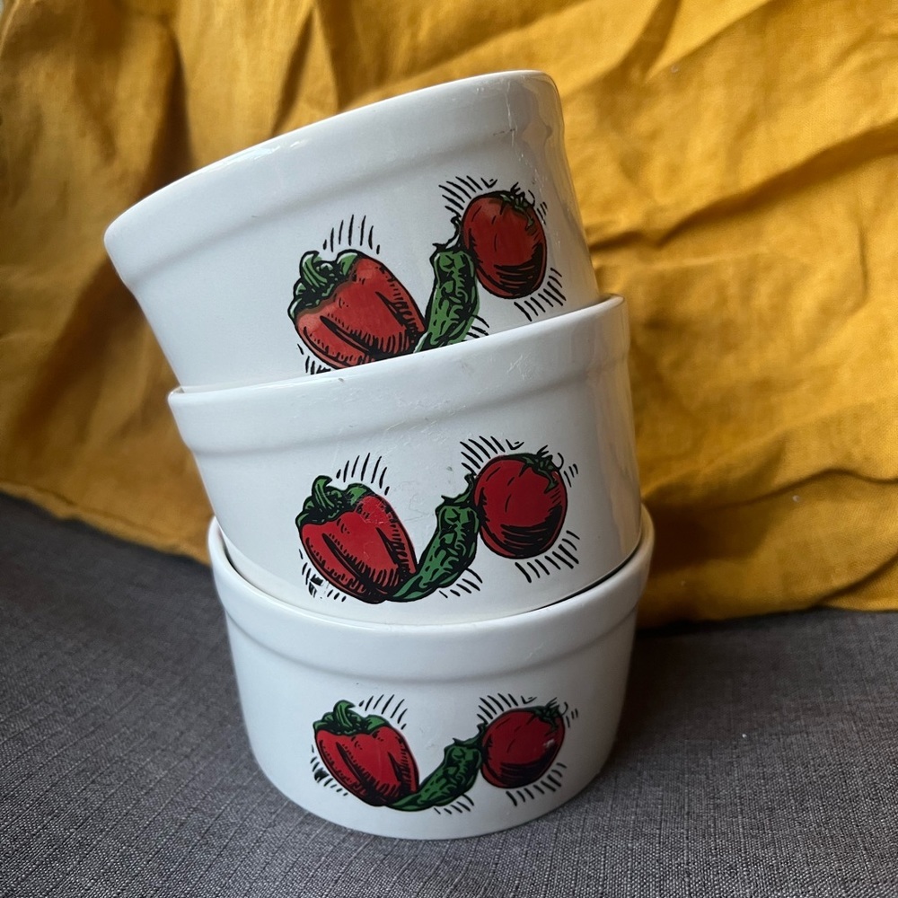 Set of 90s bell pepper ramekins - Picture 2 of 5
